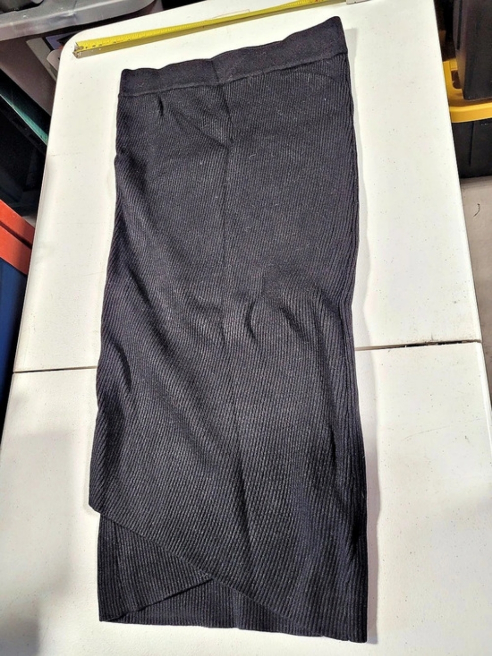 dee elly Ribbed Skirt in Black Size Medium Like New